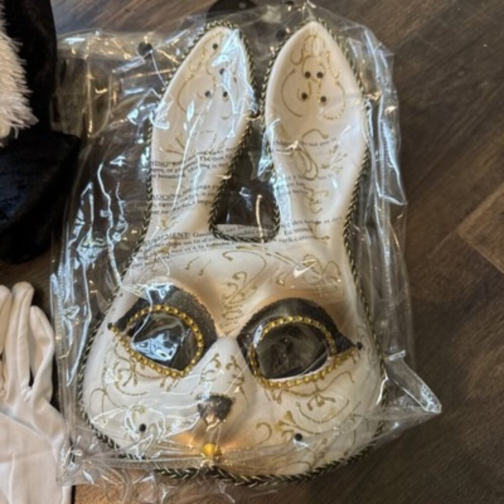 White rabbit adult extra-large costume 6 Pc Spirit Halloween Cosplay